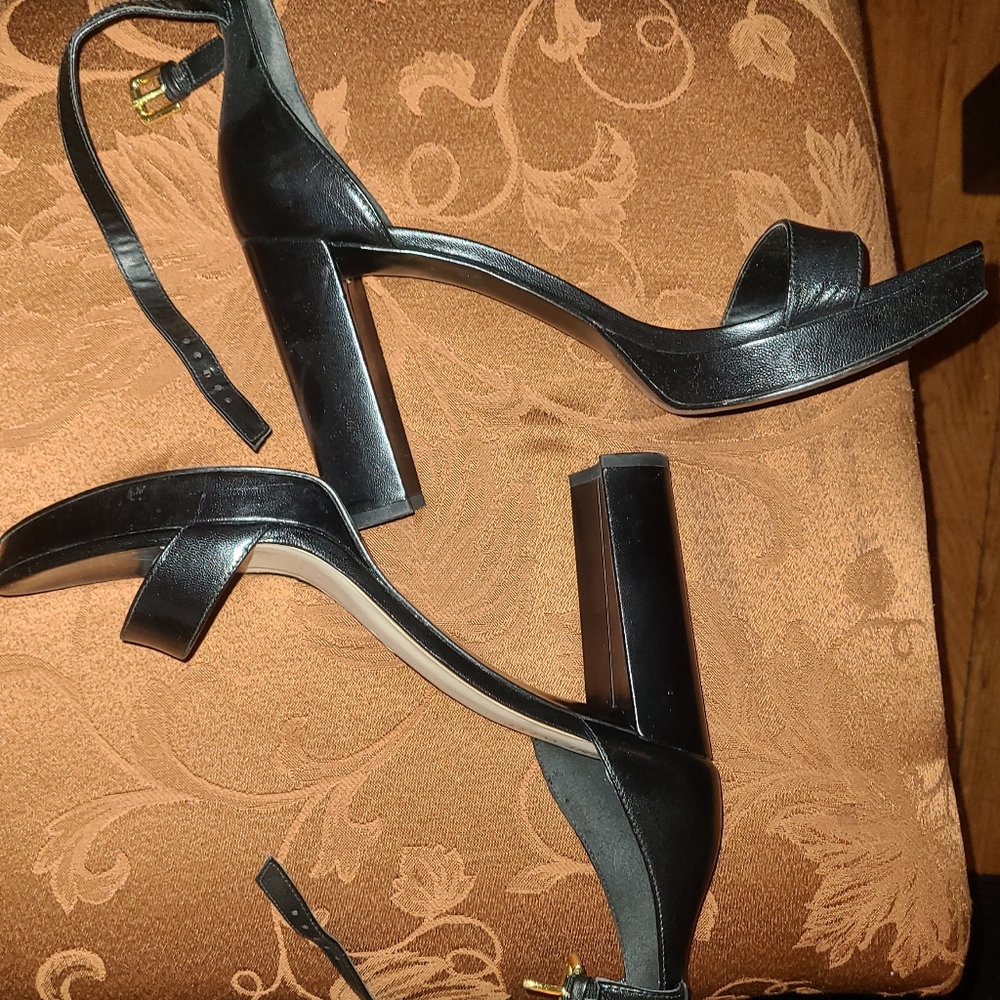 Shoes - Picture 2 of 3
